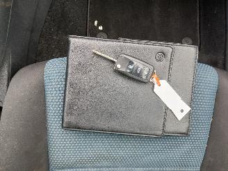 Volkswagen Golf Golf VI (5K1) Hatchback 1.6 TDI 16V (CAYC(Euro 5)) [77kW]  (02-2009/11=
-2012) picture 25