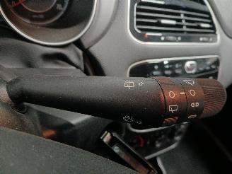 Fiat Punto Punto III (199) Hatchback 0.9 TwinAir (312.A.2000) [63kW]  (03-2012/..=
=2E) picture 15