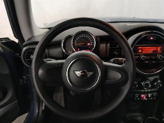 Mini Mini Mini (F56) Hatchback 3-drs 1.5 12V One D (B37C15A) [70kW]  (03-2014/..=
=2E) picture 21