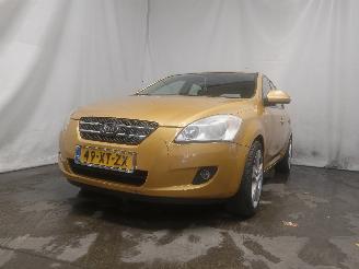 škoda osobní automobily Kia Cee d Cee'd Sporty Wagon (EDF) Combi 1.6 16V (G4FC) [90kW]  (09-2007/12-2012=
) 2008/1