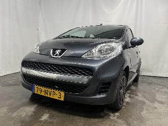 Voiture accidenté Peugeot 107 107 Hatchback 1.0 12V (384F(1KR)) [50kW]  (06-2005/05-2014) 2010/11