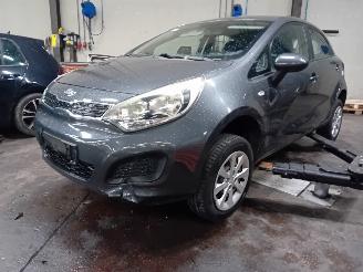 Démontage voiture Kia Rio Rio III (UB) Hatchback 1.2 CVVT 16V (G4LA5) [63kW]  (09-2011/12-2017) 2013/1
