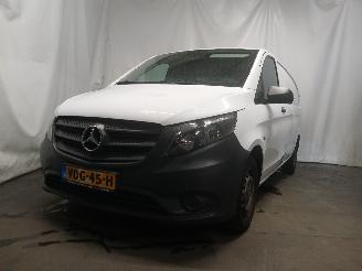 Vaurioauto  passenger cars Mercedes Vito Vito (447.6) Van 1.7 110 CDI 16V (OM622.851(R9N)) [75kW]  (09-2019/...=
) 2014/12