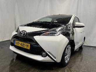 skadebil auto Toyota Aygo Aygo (B40) Hatchback 1.0 12V VVT-i (1KR-FE) [51kW]  (05-2014/06-2018) 2015/12