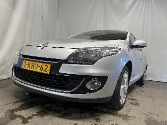 krockskadad bil auto Renault Mégane Megane III Grandtour (KZ) Combi 5-drs 1.2 16V TCE 115 (H5F-400(H5F-A4)=
) [85kW]  (03-2012/02-2016) 2013/4
