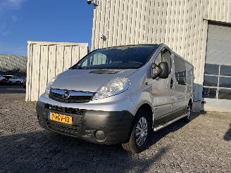 skadebil auto Opel Vivaro Vivaro Van 2.0 CDTI (M9R-780) [84kW]  (08-2006/07-2014) 2010/3
