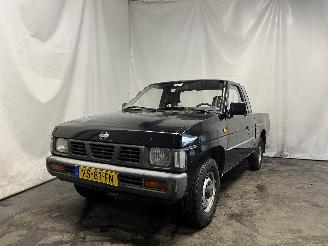 uszkodzony samochody osobowe Nissan King cab King Cab/Pickup (D21) Pick-up 2.0 (Z20) [66kW]  (09-1988/12-1997) 1992/9