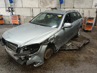 Uttjänta bilar auto Mercedes C-klasse C Estate (S204) Combi 3.0 C-320 CDI V6 24V (OM642.960) [165kW]  (08-20=
07/...) 2008/4