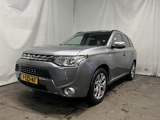 Avarii autoturisme Mitsubishi Outlander Outlander (GF/GG) SUV 2.0 16V PHEV 4x4 (S61) [147kW]  (01-2014/12-2021=
) 2014/6