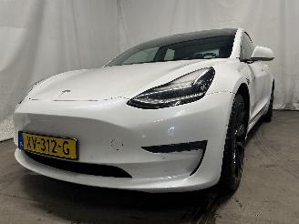 ocasión turismos Tesla Model 3 Model 3 Sedan Long Range AWD 75 kWh (3D5) [258kW]  (06-2018/...) 2019/3