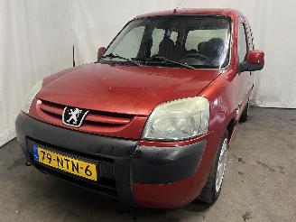 Avarii autoturisme Peugeot Partner Partner Combispace MPV 1.6 16V (TU5JP4(NFU)) [80kW]  (07-2001/03-2008)= 2006/8