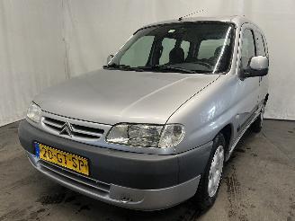 Schadeauto Citroën Berlingo Berlingo Cinqspace, Multispace MPV 1.6 16V (TU5JP4(NFU)) [80kW]  (10-2=
000/12-2011) 2001/3
