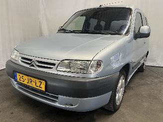 uszkodzony samochody osobowe Citroën Berlingo Berlingo Cinqspace, Multispace MPV 1.6 16V (TU5JP4(NFU)) [80kW]  (10-2=
000/12-2011) 2002/7