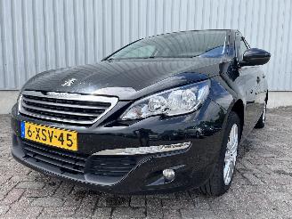 Schadeauto Peugeot 308 308 SW (L4/L9/LC/LJ/LR) Combi 5-drs 1.6 BlueHDi 120 (DV6FC(BHZ)) [88kW=
]  (03-2014/12-2021) 2014/11