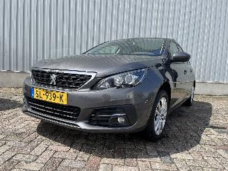 Auto incidentate Peugeot 308 308 SW (L4/L9/LC/LJ/LR) Combi 5-drs 1.2 12V e-THP PureTech 110 (EB2ADT=
(HNP)) [81kW]  (03-2014/12-2021) 2018/6