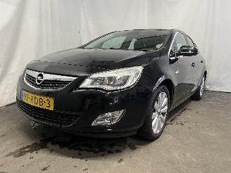 uszkodzony samochody osobowe Opel Astra Astra J (PC6/PD6/PE6/PF6) Hatchback 5-drs 1.4 Turbo 16V (A14NET(Euro 5=
)) [103kW]  (12-2009/10-2015) 2011/4