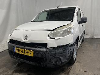 uszkodzony samochody osobowe Peugeot Partner Partner (GC/GF/GG/GJ/GK) Van 1.6 HDI, BlueHDI 75 (DV6FE(BHW)) [55kW]  =
(07-2011/12-2018) 2013/1