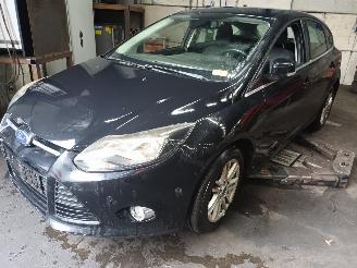 Uttjänta bilar auto Ford Focus Focus 3 Hatchback 1.0 Ti-VCT EcoBoost 12V 125 (M1DA(Euro 5)) [92kW]  (=
02-2012/05-2018) 2014/3