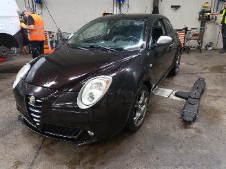 Coche siniestrado Alfa Romeo MiTo MiTo (955) Hatchback 1.3 JTDm 16V Eco (199.B.4000) [62kW]  (01-2011/12=
-2015) 2011/4