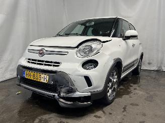 Vaurioauto  passenger cars Fiat 500L 500L (199) MPV 0.9 TwinAir Turbo 105 (199.B.6000(Euro 6)) [77kW]  (09-=
2012/...) 2015/10