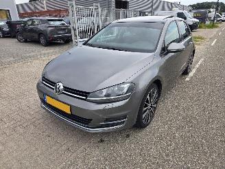 Damaged car Volkswagen Golf 1.4 TSI ACT Highline Panoramadak 2013/2