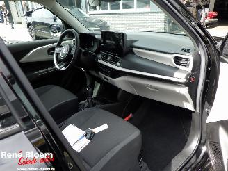 Suzuki Swift 1.2 Select Smart Hybrid picture 7