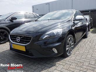 Auto incidentate Volvo V-40 2.0 D2 R-Design 120pk Business 2015/6