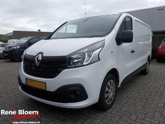 Schade bestelwagen Ford  Trafic 1.6 dci T29 L2H1 Luxe 120pk 2019/2