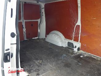 Volkswagen Transporter 2.0 TDI L2H1 28 Airco picture 8