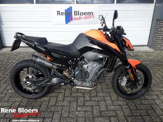damaged motor cycles KTM  890 Duke 2022/3