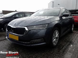 krockskadad bil auto Skoda Octavia Combi 1.0 TSI Business Editon Plus 2020/10