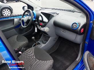 Toyota Aygo 1.0-12V Dynamic Blue picture 8