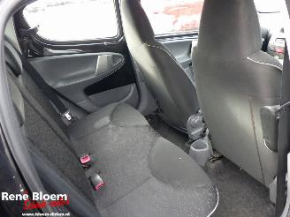 Peugeot 107 1.0 12V XS 5drs Airco picture 11