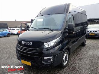 krockskadad bil bedrijf Iveco Daily 35S 16V 2.3 352 H2 156pk Aut 2017/10