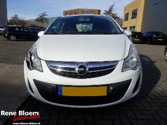 Opel Corsa 1.2 16V Edition Airco picture 3