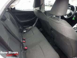 Toyota Yaris 1.5 Hybrid Active Automaat 5drs picture 14