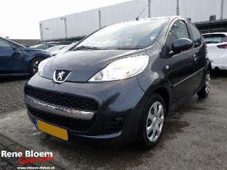 Schadeauto Peugeot 107 1.0-12V XR 5drs Airco 2010/5