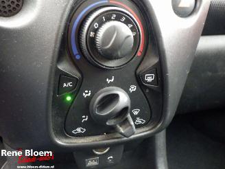 Toyota Aygo 1.0 VVT-I X-Fun Airco 5drs picture 17