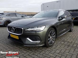 Unfallwagen Volvo V-40 2.0 T6 Plug-in-Hybrid 253pk AWD 2022/5