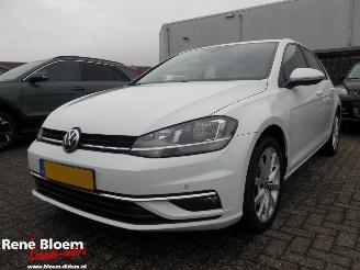 Vaurioauto  passenger cars Volkswagen Golf 1.6 TDI Highline 116pk Clima 2018/11