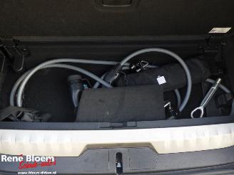 BMW 3-serie 330e XDrive M-pakket Full Option 292pk picture 19