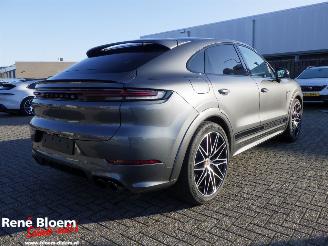 Damaged car Porsche Cayenne S E-Hybrid Coupe Full Options 519pk 2024/10