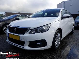Voiture accidenté Peugeot 308 1.2 Puretech Blue Active Clima 5drs 2021/5
