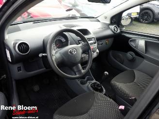 Toyota Aygo 1.0-12V Access Airco 5drs picture 10