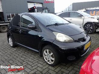 Toyota Aygo 1.0-12V Access Airco 5drs picture 2