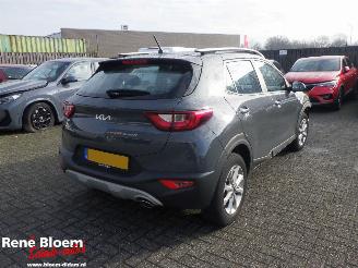 Damaged car Kia Stonic 10T GDI MHEV Dynamic-Line 2021/9
