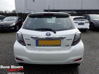 Toyota Yaris 1.5 Hybrid Dynamic Aut 5drs picture 6