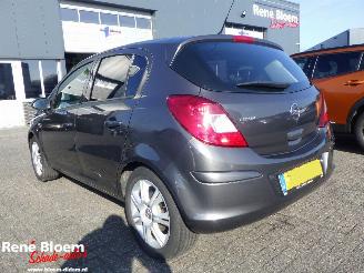 Opel Corsa 1.4-16V 5drs Airco picture 2