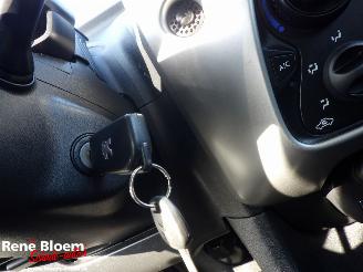 Peugeot 108 1.0 e-VTi Active Airco 5drs picture 16