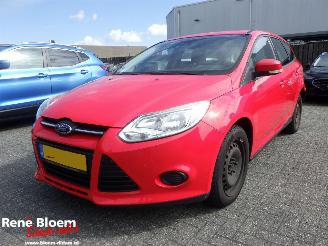 Unfallwagen Ford Focus 1.6 TDCI ECOnetic Airco 2013/1
